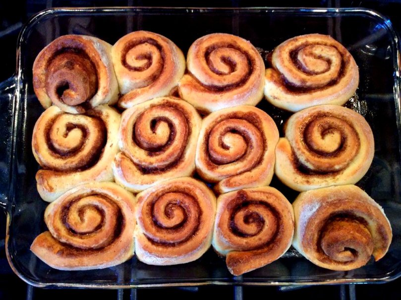 Cinnamon Rolls Main