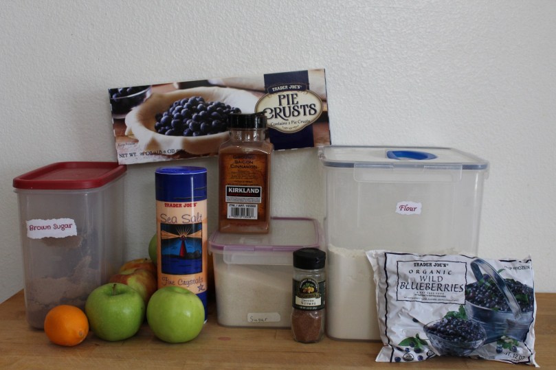 apple-blueberry-pie-ingredients
