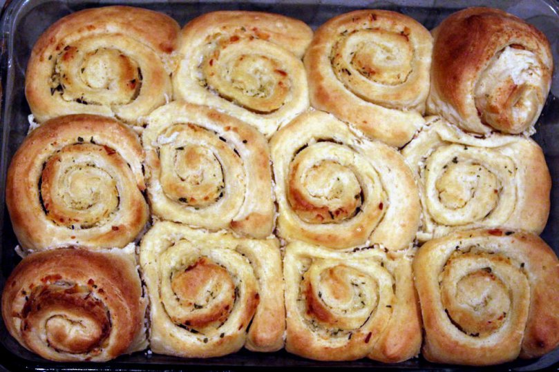 garlic-rolls-main-edited